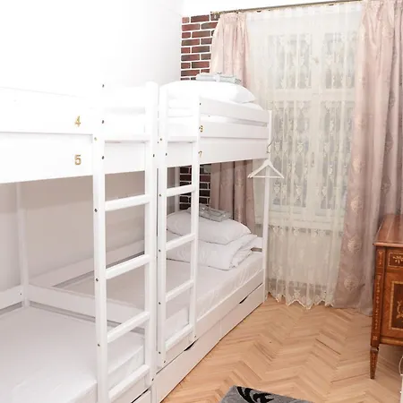 Hostel Free People *